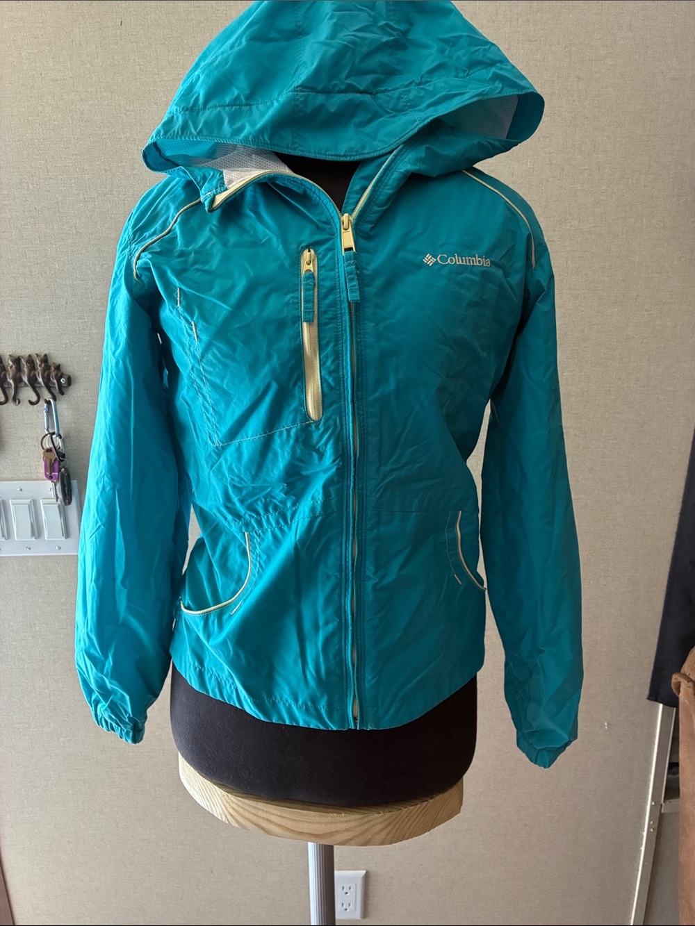 Columbia Teal Hooded Shell Jacket with White Trim
